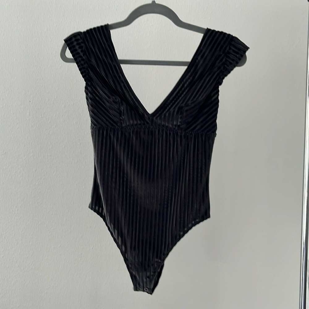 Hollister Gilly Hicks Velour V-Neck Ribbed Bodysuit Size S